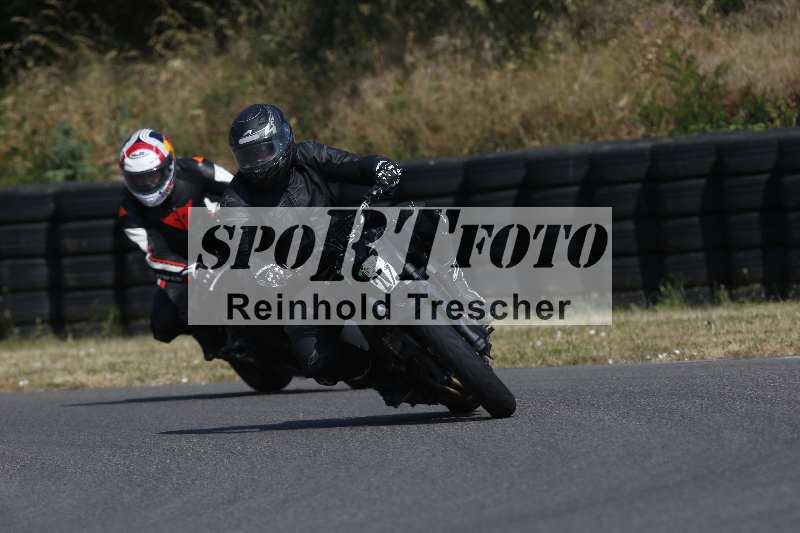 Archiv-2023/28 05.06.2023 Moto Club Anneau du Rhin/blanc-novice/3
